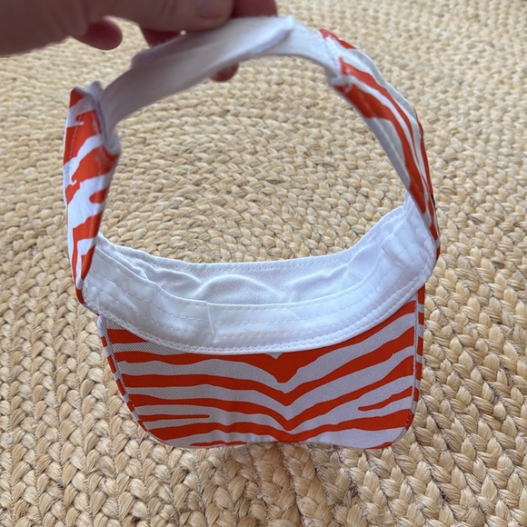 Hooters Orange and White Visor Owl’s Nest - Picture 6 of 6